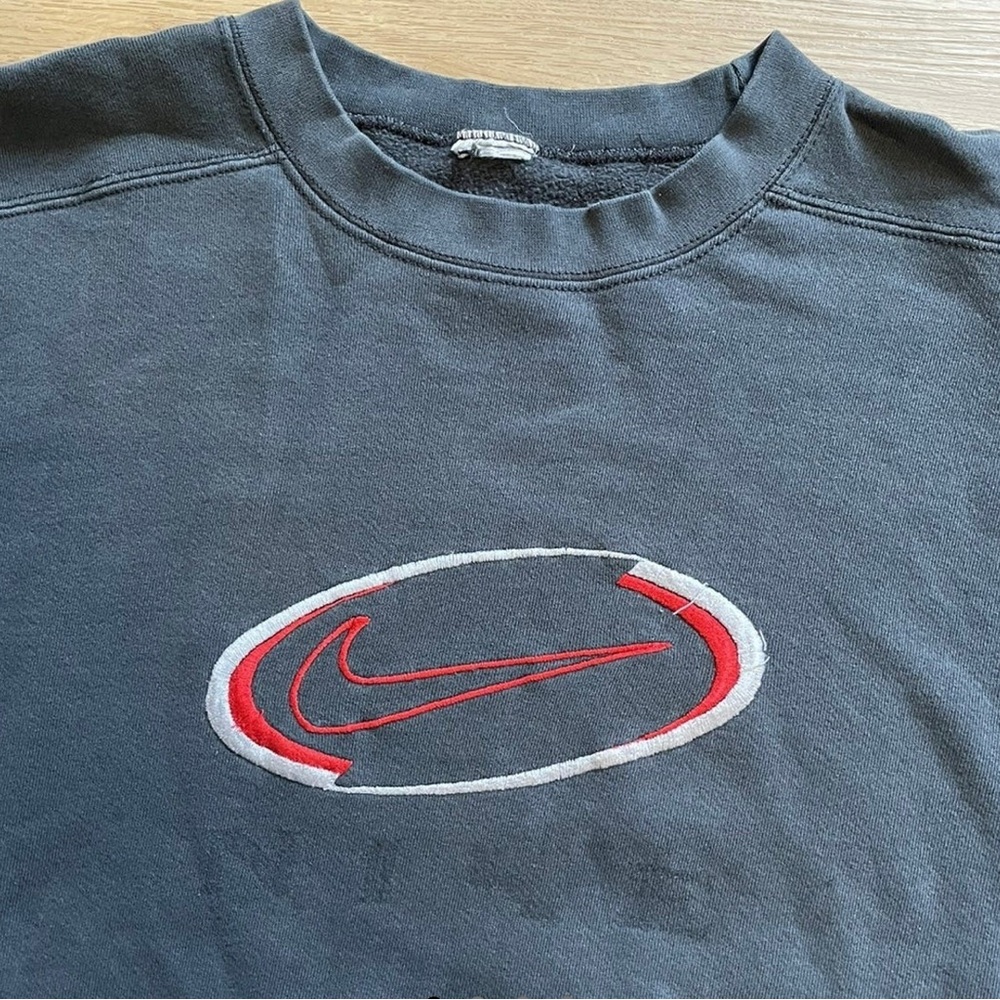 Vintage Nike big swoosh embroidered crewneck